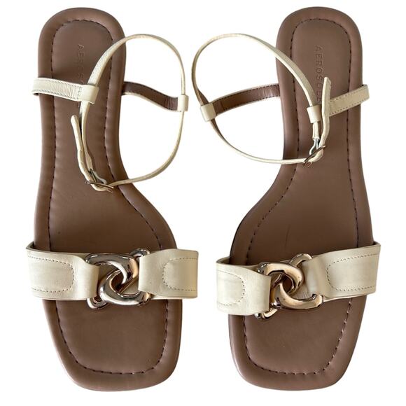 NWOT AEROSOLES Yoyo Beige Leather Women’s Sandals - Picture 1 of 2